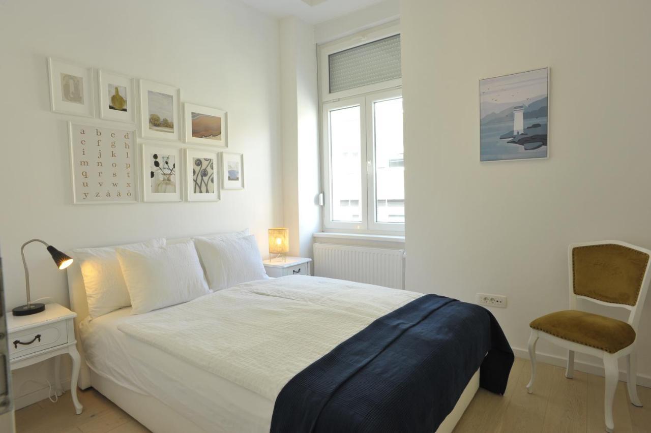 Apartment Calliope Zagabria Esterno foto